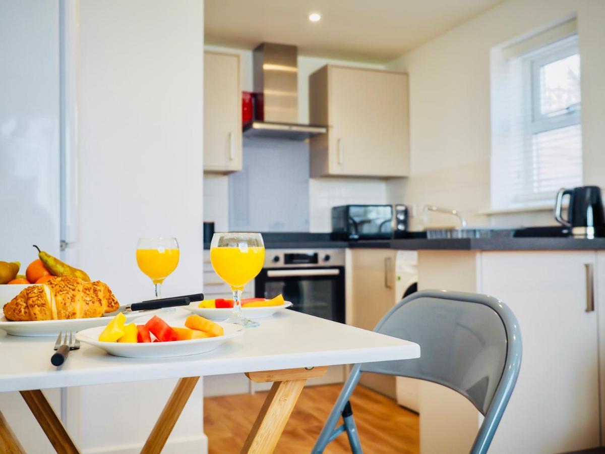 Apartament Private Parking Stylish Great Location Guildford Zewnętrze zdjęcie