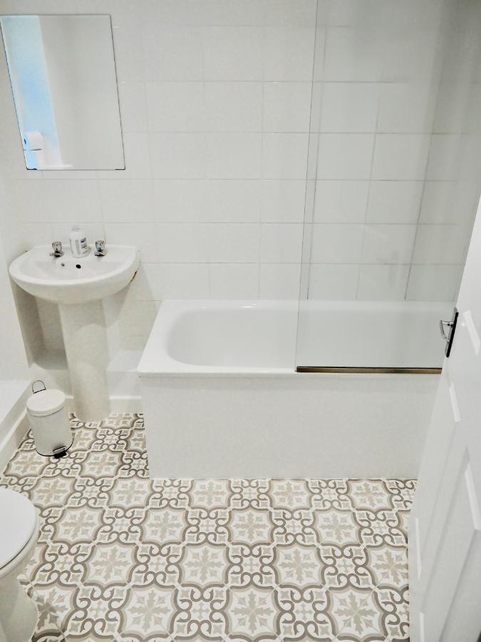 Apartament Private Parking Stylish Great Location Guildford Zewnętrze zdjęcie